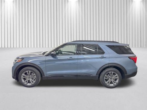 New 2026 Ford Explorer Active w/ Active Comfort Package AWD/4WD image 8