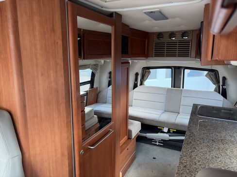 Used 2008 Chevrolet Express 3500 Extended w/ Power Package RWD image 22