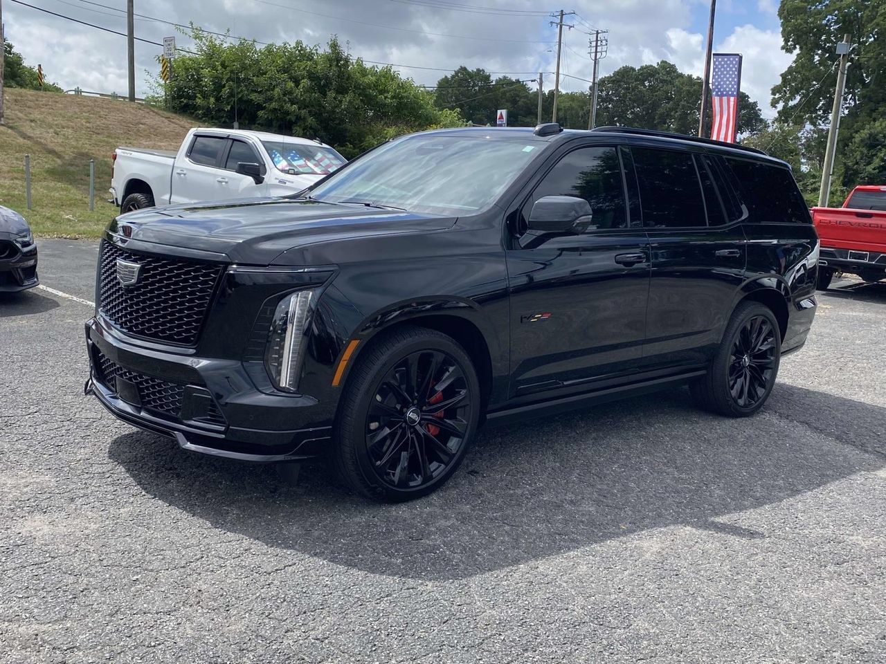 Used 2025 Cadillac Escalade V w/ LPO, ONYX Package AWD/4WD image 3