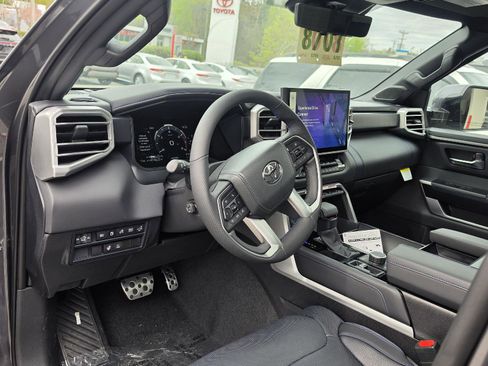 New 2025 Toyota Tundra Platinum AWD/4WD image 10