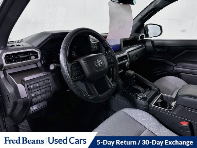 Used 2025 Toyota Tacoma SR5 AWD/4WD image 13