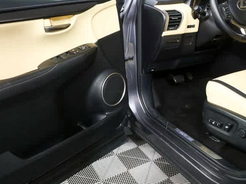 Used 2016 Lexus NX 200t FWD image 7