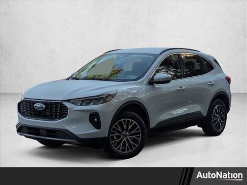 New 2026 Ford Escape SE image 1