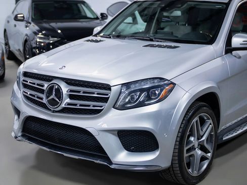 Used 2017 Mercedes-Benz GLS 550 4MATIC image 5
