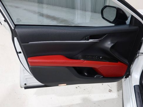 Used 2022 Toyota Camry XSE AWD/4WD image 32