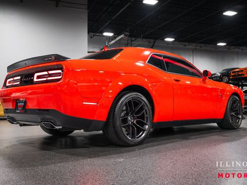 Used 2022 Dodge Challenger R/T Scat Pack RWD image 5