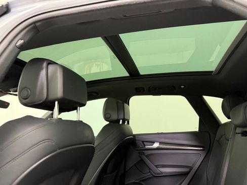 Used 2019 Audi SQ5 Premium Plus w/ Premium Plus Package image 17