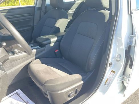 Used 2025 Nissan Altima 2.5 SV w/ SV Special Edition Package image 19