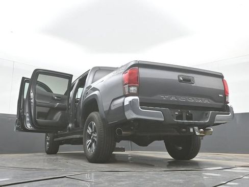 Used 2019 Toyota Tacoma TRD Off-Road AWD/4WD image 54