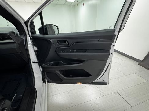 Used 2024 Honda Odyssey Sport image 14