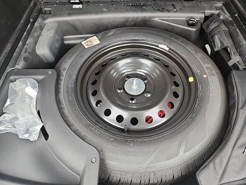 Used 2022 Jeep Grand Cherokee Limited 4xe w/ Luxury Tech Group II image 17