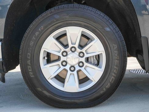 Used 2021 Chevrolet Silverado 1500 LT AWD/4WD image 10