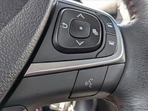 Used 2017 Toyota Camry SE FWD image 12