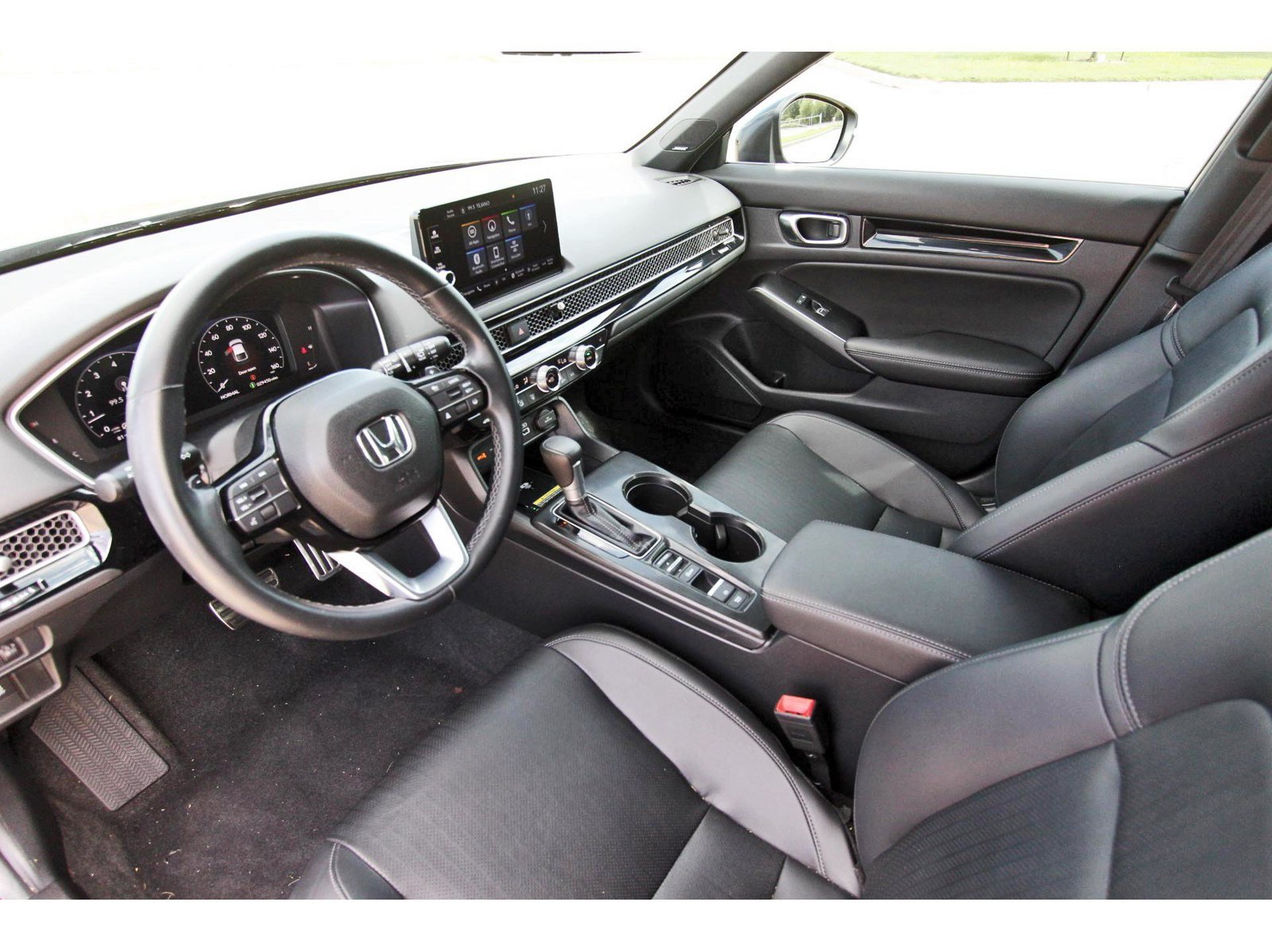 Used 2024 Honda Civic Sport Touring image 32