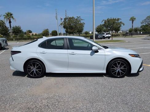 Certified 2023 Toyota Camry SE w/ Convenience Package FWD image 3