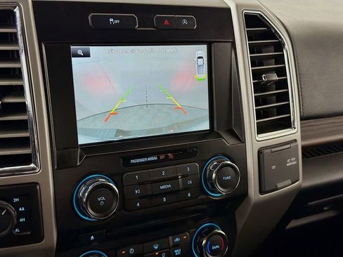 Used 2015 Ford F150 Lariat w/ Equipment Group 501A Mid image 17