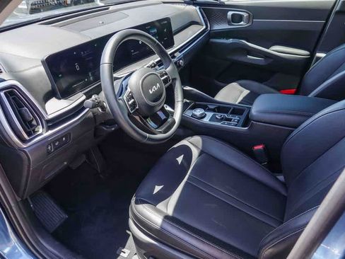 Certified 2025 Kia Sorento EX FWD image 16