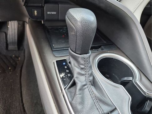 Used 2022 Toyota Camry LE FWD image 13