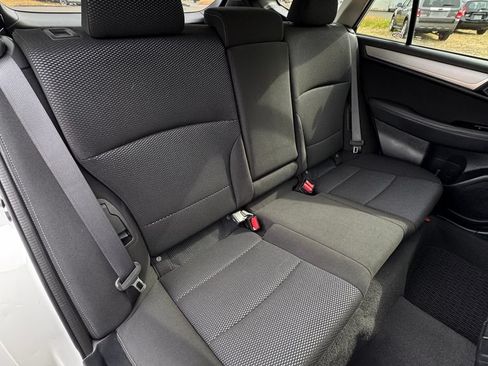 Used 2019 Subaru Outback 2.5i Premium AWD/4WD image 23