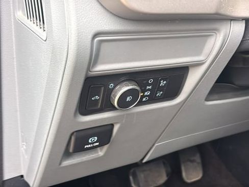 Used 2021 Ford F150 XLT AWD/4WD image 10