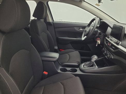 Used 2021 Kia Forte LXS FWD image 21