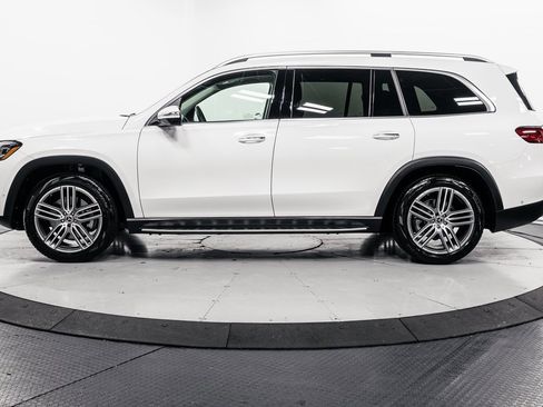 Certified 2026 Mercedes-Benz GLS 450 4MATIC image 4