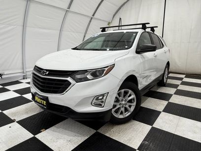 Used 2020 Chevrolet Equinox LS w/ LS Convenience Package