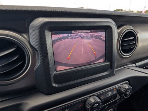 Used 2020 Jeep Wrangler Unlimited Sport S image 17