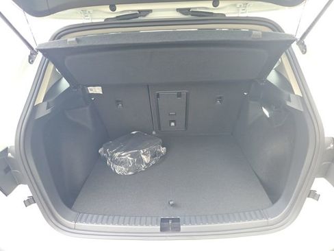 New 2026 Volkswagen Taos SE image 25