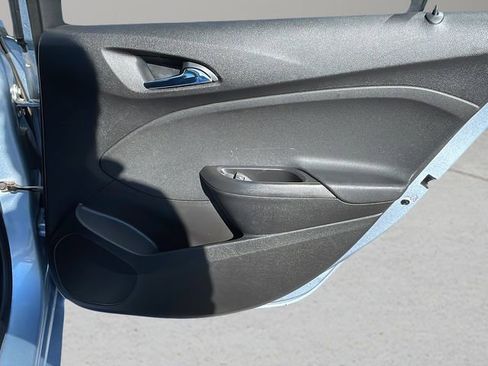 Used 2017 Chevrolet Cruze LS image 15