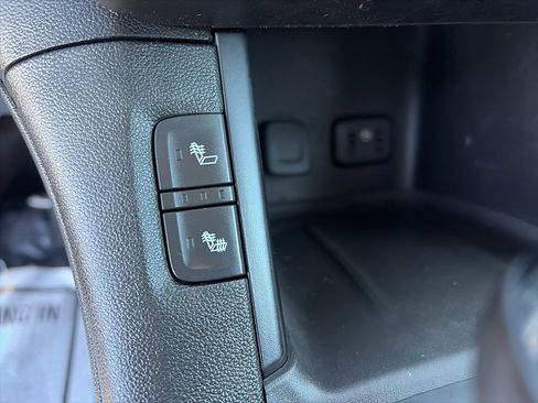 Used 2018 GMC Acadia SLE w/ Driver Alert Package I image 26