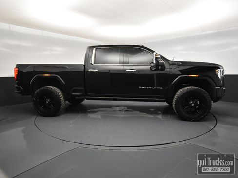 Used 2024 GMC Sierra 2500 Denali Ultimate image 52