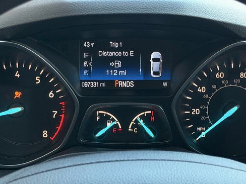 Used 2017 Ford Escape SE image 11