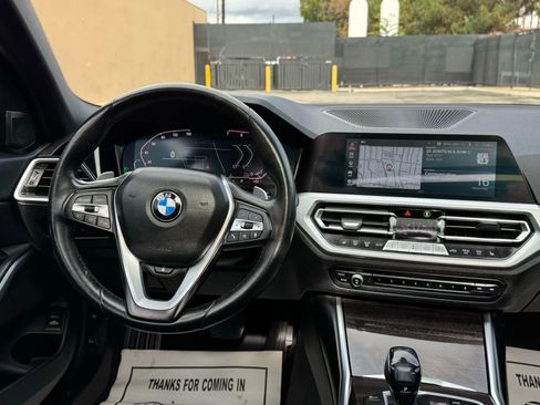 Used 2020 BMW 330i Sedan w/ Premium Package RWD image 24