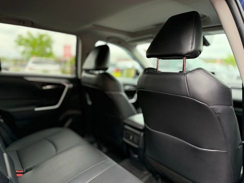 Certified 2023 Toyota RAV4 XLE Premium AWD/4WD image 19