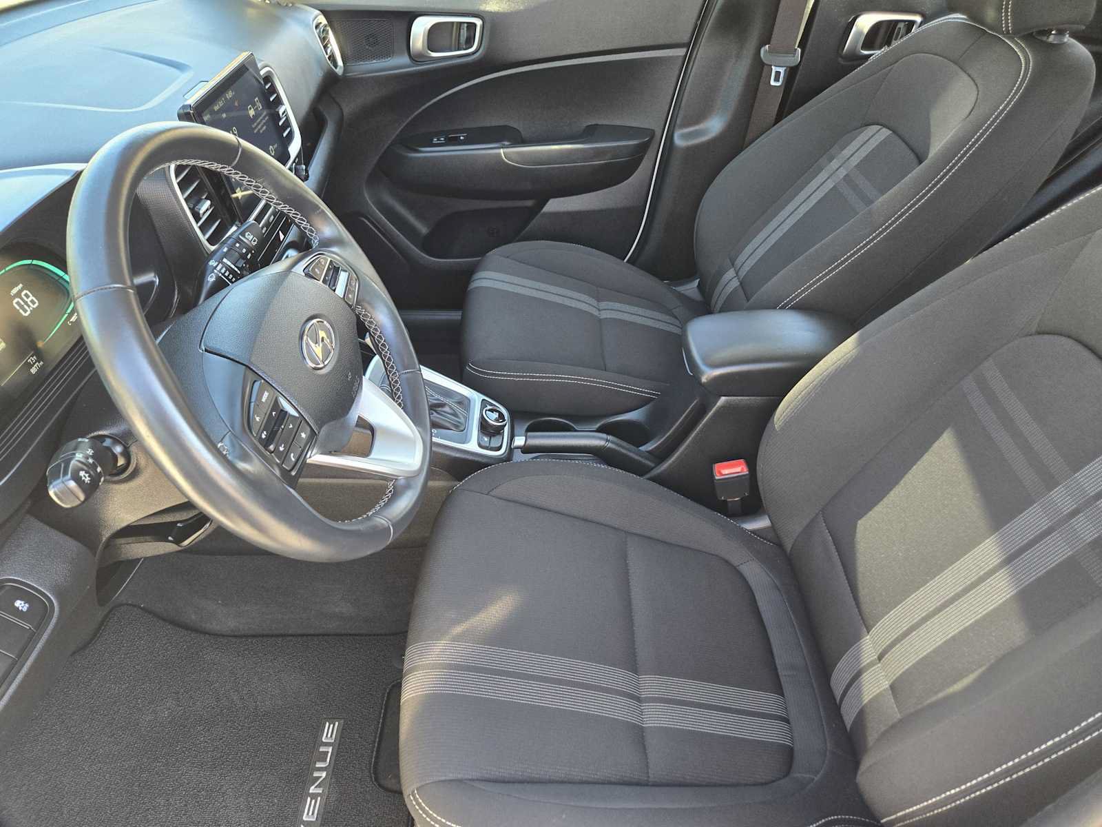 Certified 2026 Hyundai Venue SEL FWD image 12