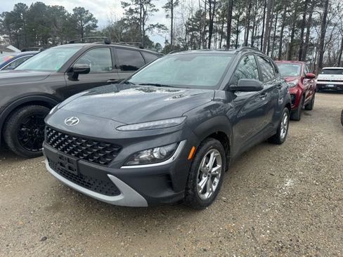 Used 2023 Hyundai Kona SEL image 4