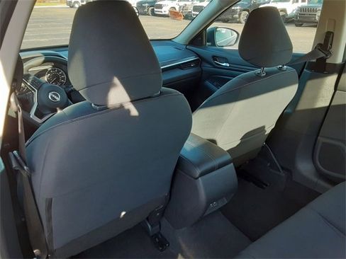 Used 2024 Nissan Altima 2.5 SV image 24