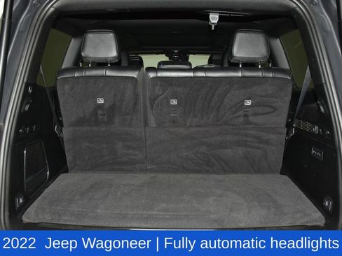 Used 2022 Jeep Wagoneer Series III w/ Premium Group I AWD/4WD image 31