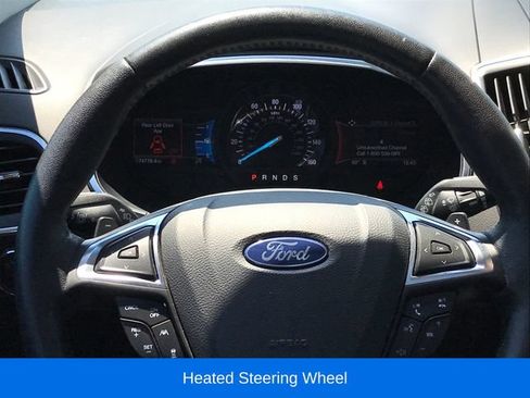 Used 2019 Ford Edge Titanium w/ Cold Weather Package AWD/4WD image 8