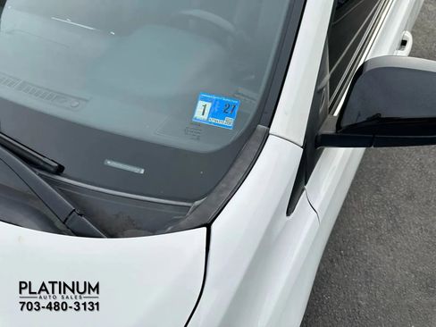 Used 2018 Toyota RAV4 SE w/ Power Extra Value Package image 9