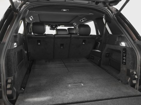 Used 2025 Land Rover Range Rover Long Wheelbase SE AWD/4WD image 19