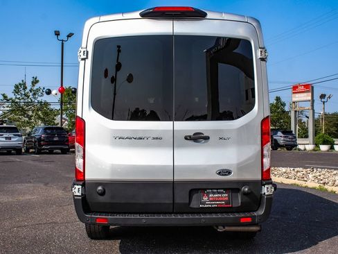Used 2024 Ford Transit 350 XLT RWD image 5