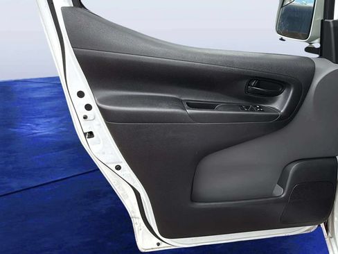 Used 2018 Nissan NV200 SV w/ Navigation Package FWD image 16