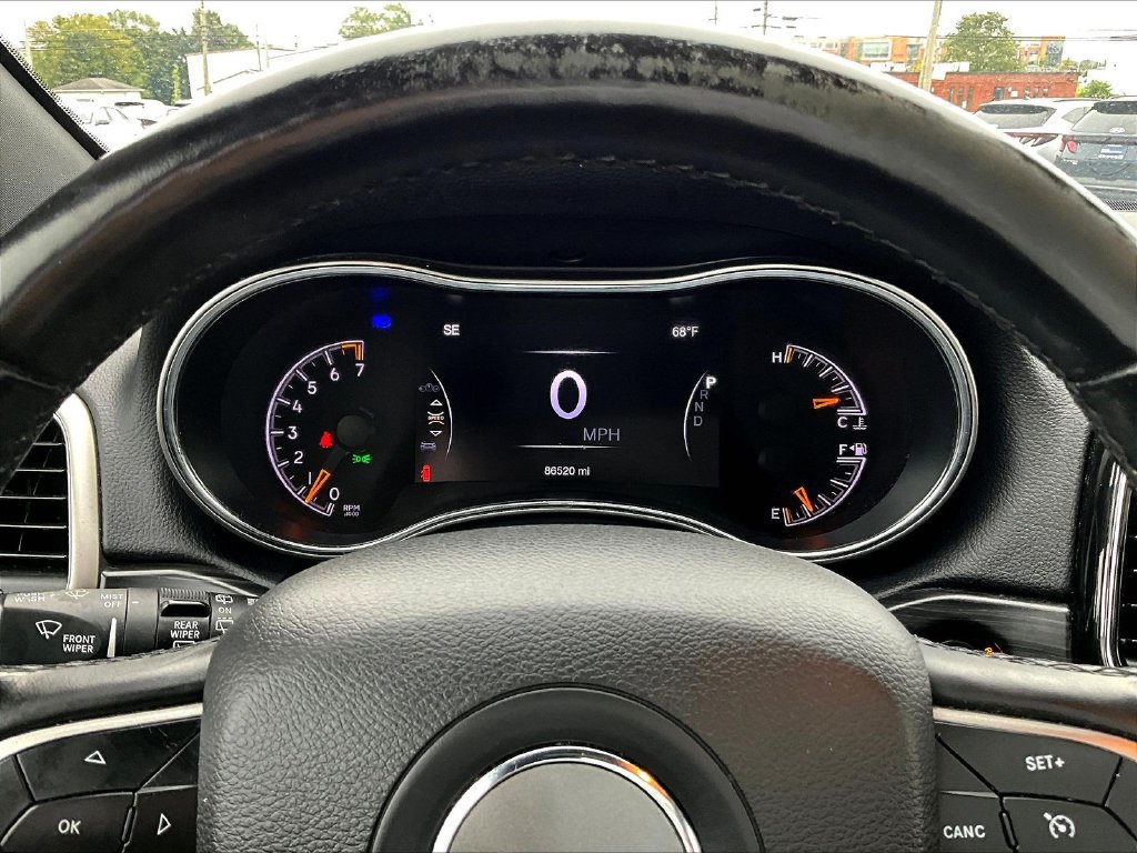 Used 2020 Jeep Grand Cherokee Altitude AWD/4WD image 14