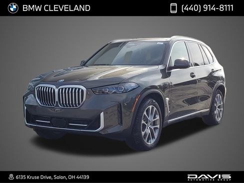 New 2026 BMW X5 xDrive50e w/ Premium Package image 1