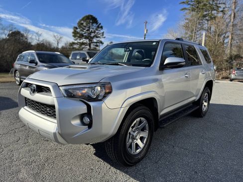 Used 2016 Toyota 4Runner Trail Premium image 17
