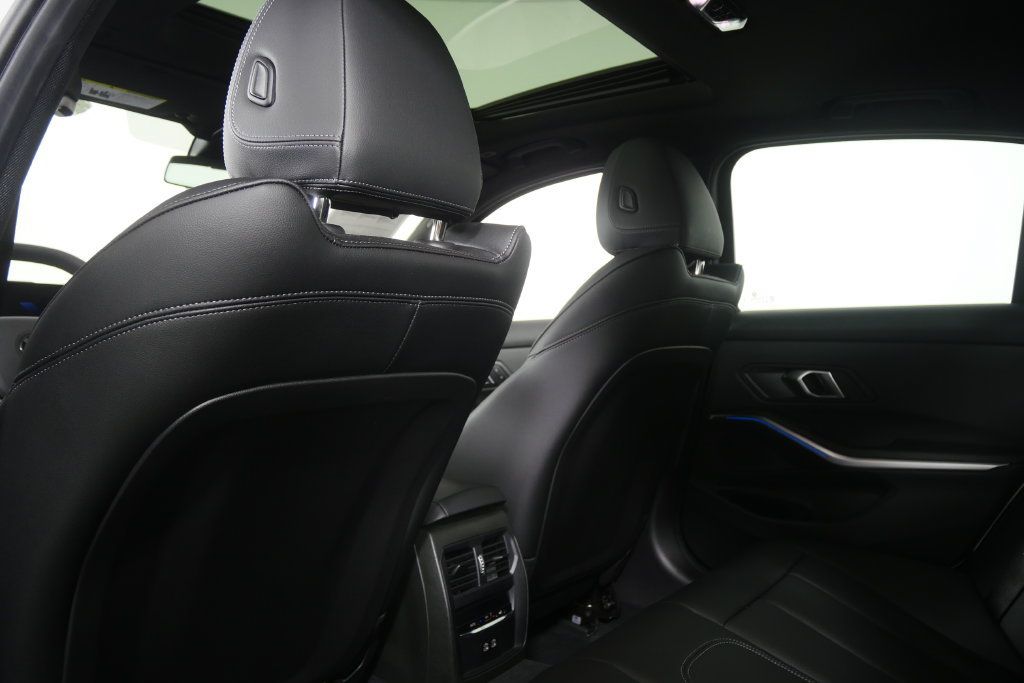 Certified 2026 BMW 330i Sedan RWD image 16