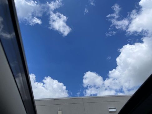 Used 2020 Land Rover Range Rover Sport HSE image 13