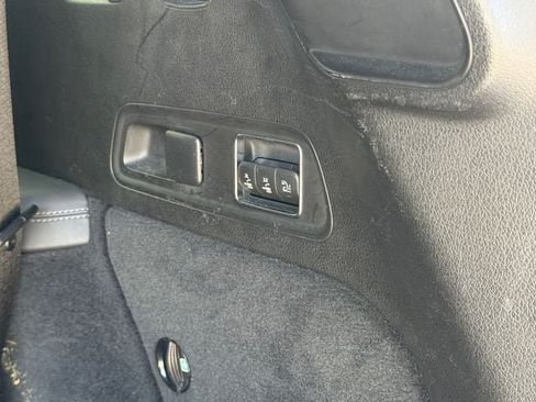 Used 2022 Mercedes-Benz GLS 450 4MATIC image 17